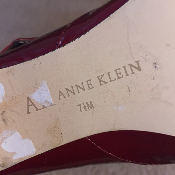 Heels - Picture 8 of 8